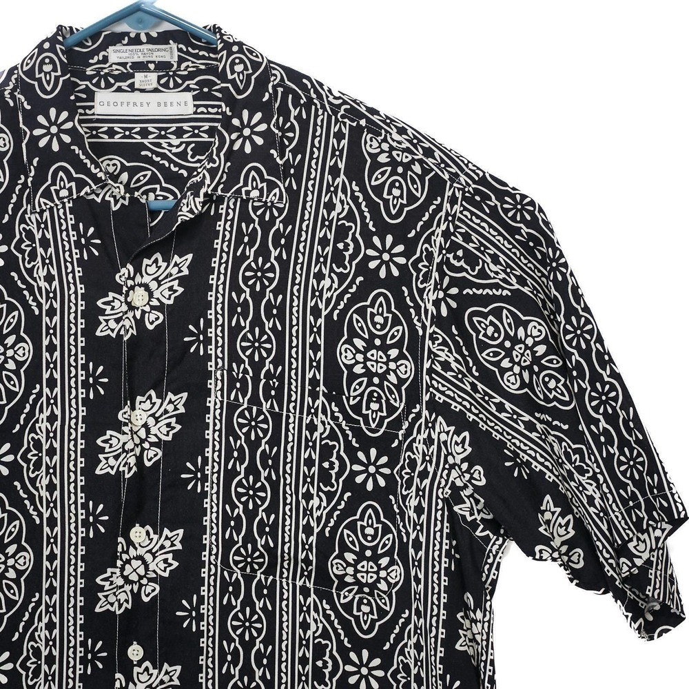 Vintage 90s Geoffrey Beene M Mens Black White Rayon Shirt Short Sleeve Designer